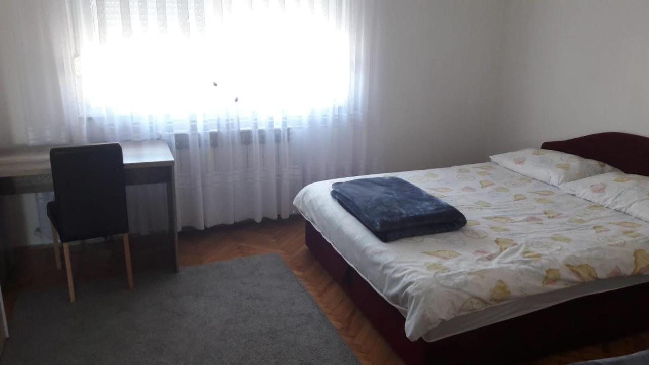Apartment Upper Town Gospic Exterior photo